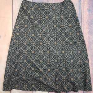 New York and Comp 100% silk skirt Knee length Sz S